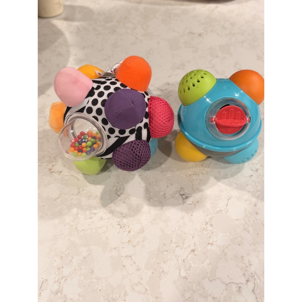 Sassy Baby Developmental Toy Set Bumble Gusts Rattle & Multi-Texture Sensory Toy